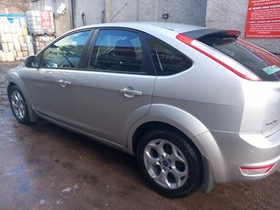 2011 - Ford Focus Manual