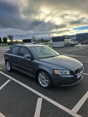 2011 - Volvo S40 Manual