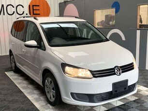 2013 - Volkswagen Touran Automatic