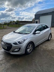 2014 - Hyundai i30 Manual