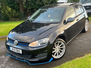 2014 - Volkswagen Golf Manual