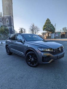 2019 - Volkswagen Touareg Automatic