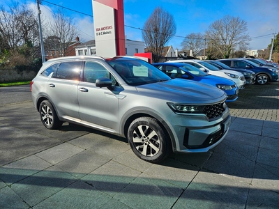 2021 (211) Kia Sorento