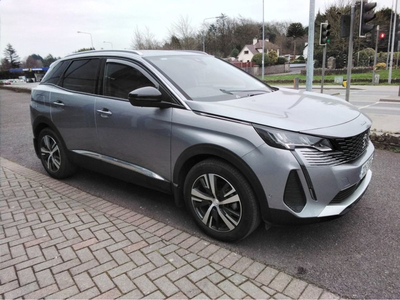 2022 (221) Peugeot 3008