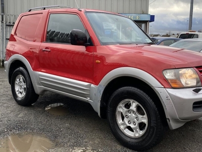 2001 - Mitsubishi Pajero Manual