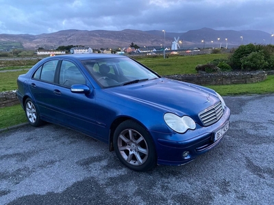 2006 - Mercedes-Benz C-Class Manual