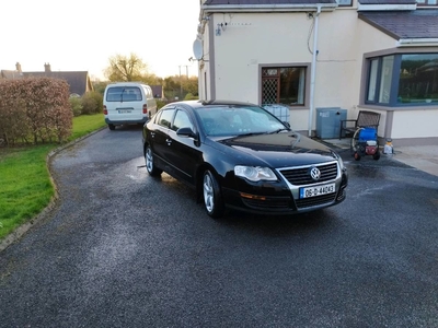 2006 - Volkswagen Passat Manual