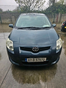 2007 - Toyota Auris Manual