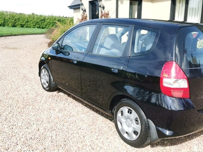 2008 - Honda Jazz ---