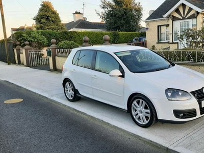 2008 - Volkswagen Golf Manual