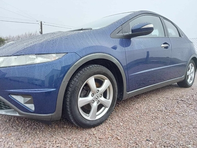 2009 - Honda Civic Manual