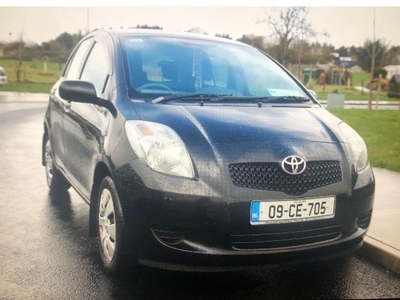 2009 - Toyota Yaris Manual