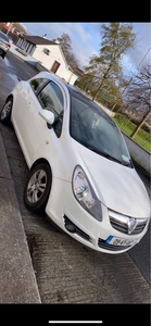 2009 - Vauxhall Corsa ---