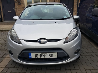 2010 - Ford Fiesta Manual