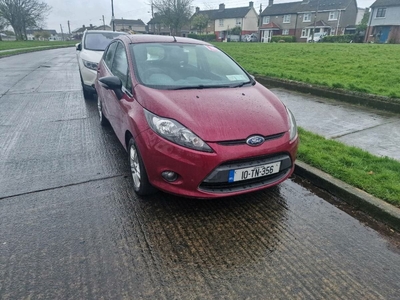 2010 - Ford Fiesta Manual