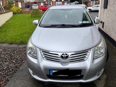 2010 - Toyota Avensis Manual