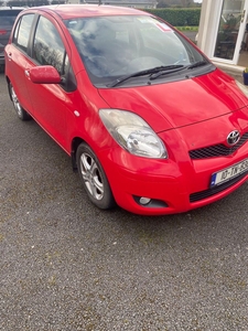 2010 - Toyota Yaris ---