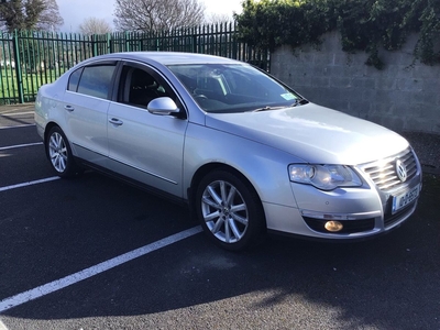 2010 - Volkswagen Passat Manual