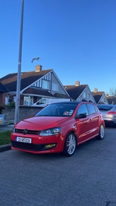 2010 - Volkswagen Polo Manual