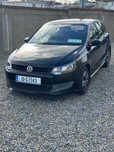 2010 - Volkswagen Polo Manual