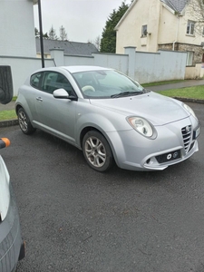 2011 - Alfa Romeo Mito Manual