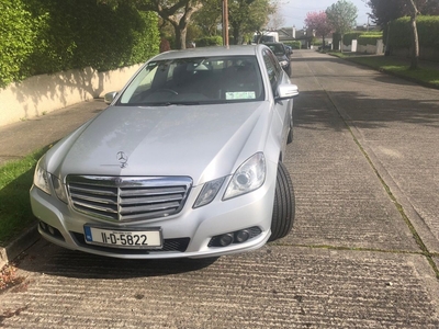 2011 - Mercedes-Benz E-Class Automatic