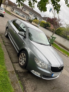 2011 - Skoda Superb Manual