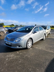 2011 - Toyota Avensis Manual