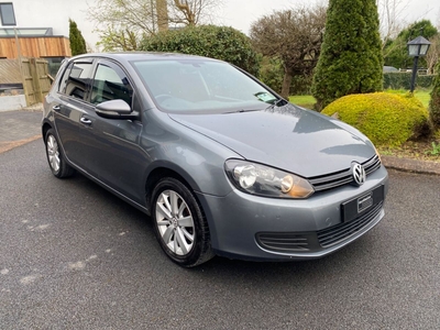 2011 - Volkswagen Golf Manual