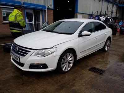 2011 - Volkswagen Passat Manual