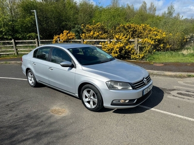 2011 - Volkswagen Passat Manual