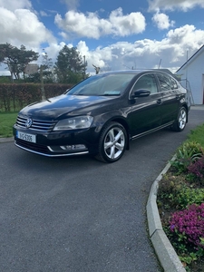 2011 - Volkswagen Passat Manual