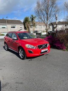 2011 - Volvo XC60 Manual