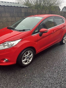 2012 - Ford Fiesta Manual