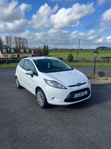 2012 - Ford Fiesta Manual