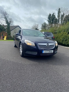 2012 - Opel Insignia Manual