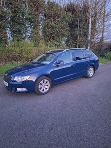 2012 - Skoda Superb Manual