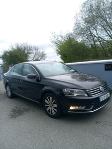 2012 - Volkswagen Passat Manual