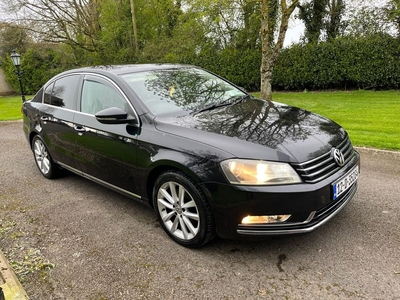 2012 - Volkswagen Passat Manual