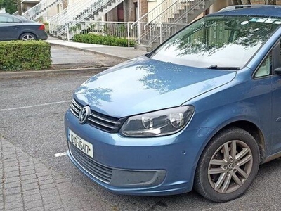 2012 - Volkswagen Touran Manual