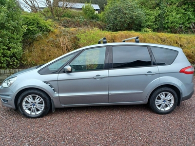 2013 - Ford S-Max Manual