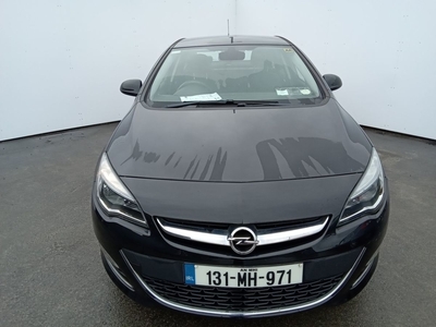 2013 - Opel Astra Manual