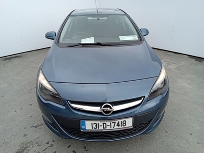 2013 - Opel Astra Manual