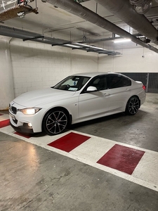 2014 - BMW 3-Series Manual