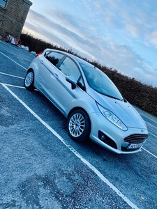 2014 - Ford Fiesta Manual