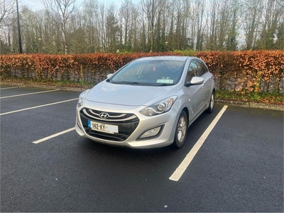 2014 - Hyundai i30 Manual