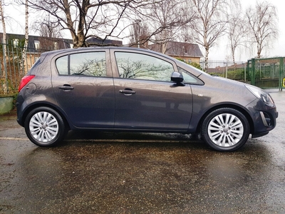 2014 - Opel Corsa Manual