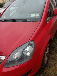 2014 - Vauxhall Zafira ---