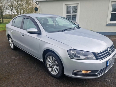 2014 - Volkswagen Passat Manual