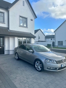 2014 - Volkswagen Passat Manual